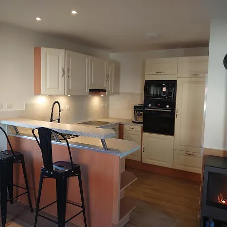 Appartement Avec Possibilite De Garage Pour Velo *