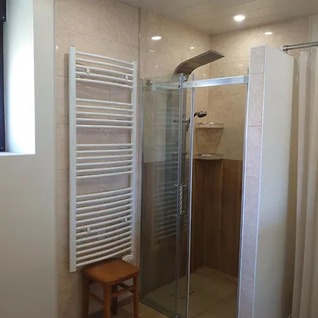 Appartement Avec Possibilite De Garage Pour Velo *